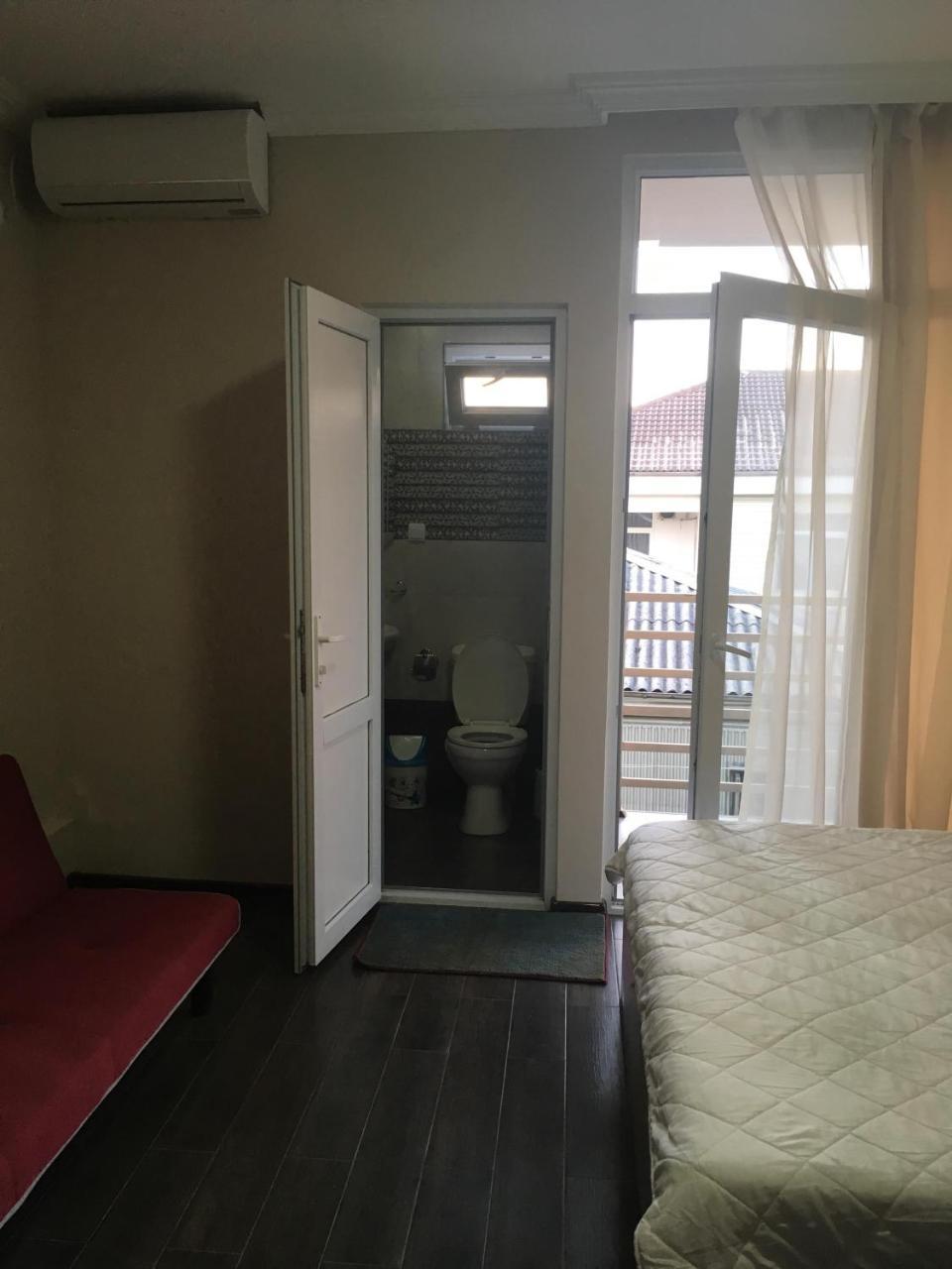 Guest House Kobuleti On Aghmashenebeli Extérieur photo