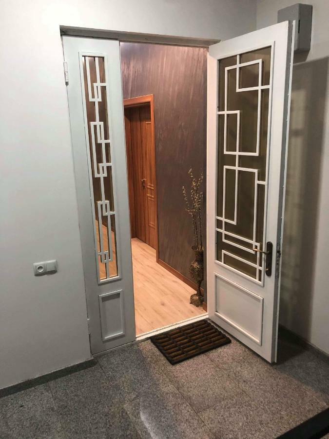 Guest House Kobuleti On Aghmashenebeli Extérieur photo