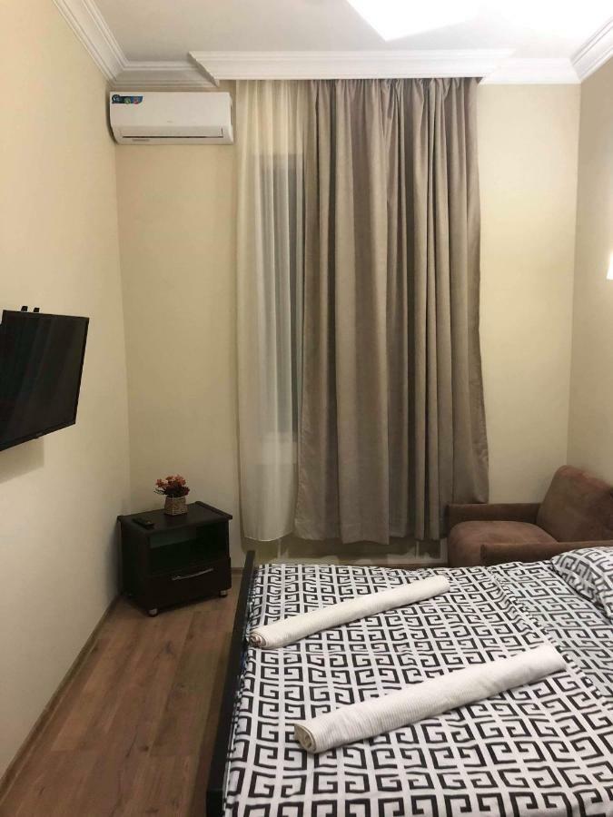 Guest House Kobuleti On Aghmashenebeli Extérieur photo