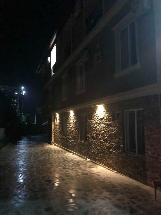 Guest House Kobuleti On Aghmashenebeli Extérieur photo