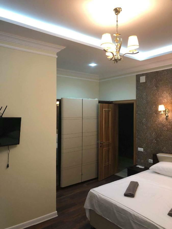 Guest House Kobuleti On Aghmashenebeli Extérieur photo